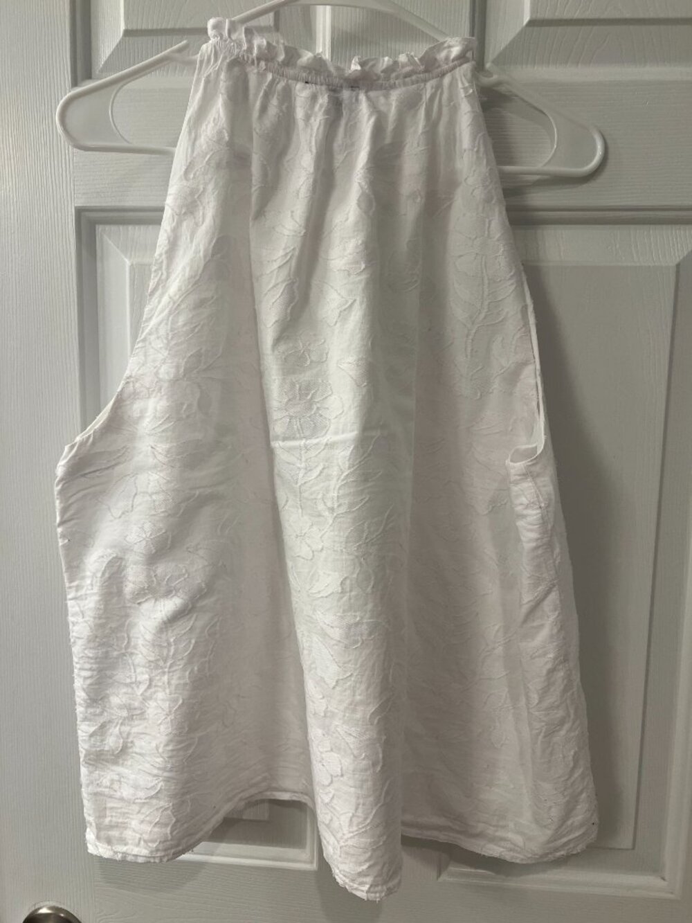 Ann Taylor Floral Halter/Swing Blouse - Picture 2 of 4